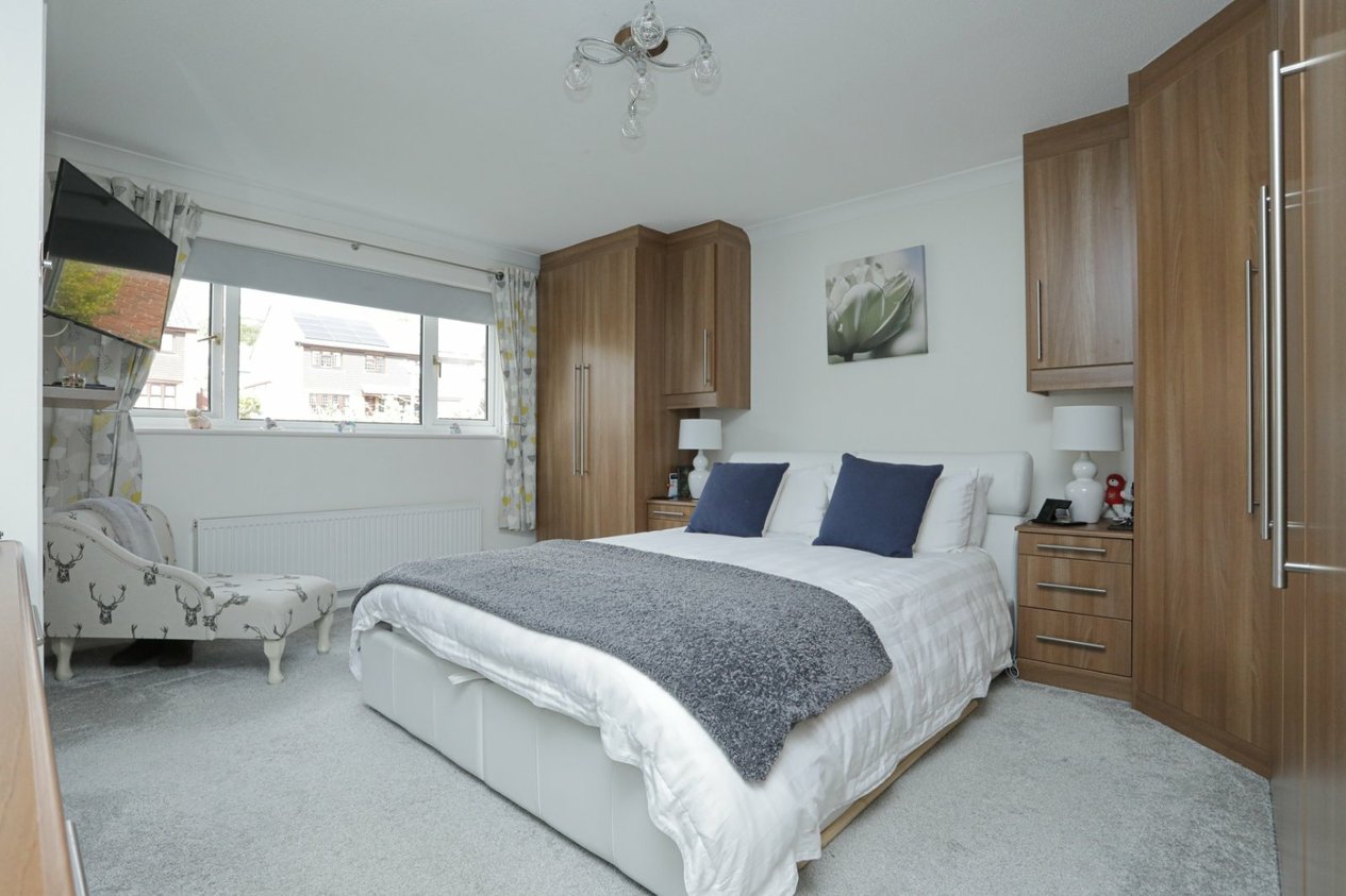Properties For Sale in Meadowbrook Sandgate