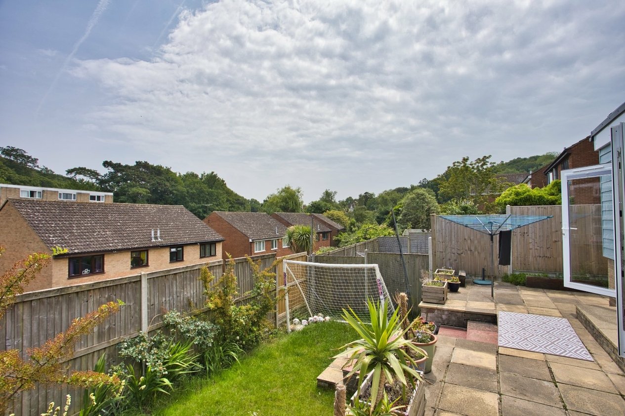Properties For Sale in Meadowbrook Sandgate
