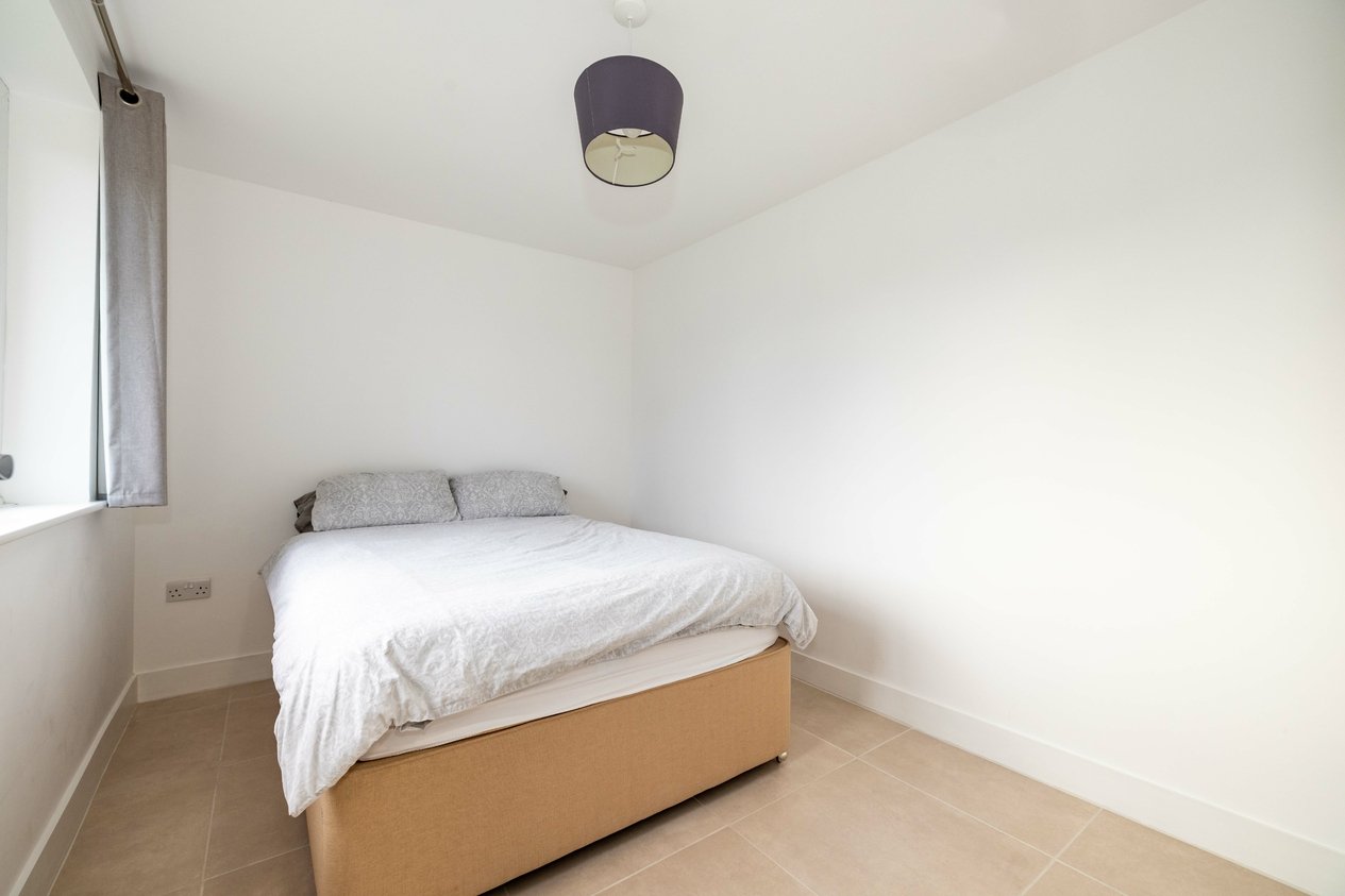 Properties Under Offer in Meesons Close Faversham