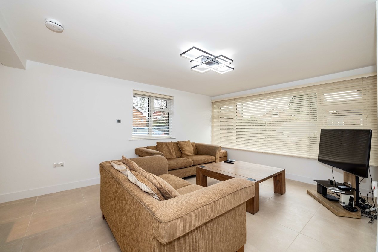 Properties Under Offer in Meesons Close Faversham