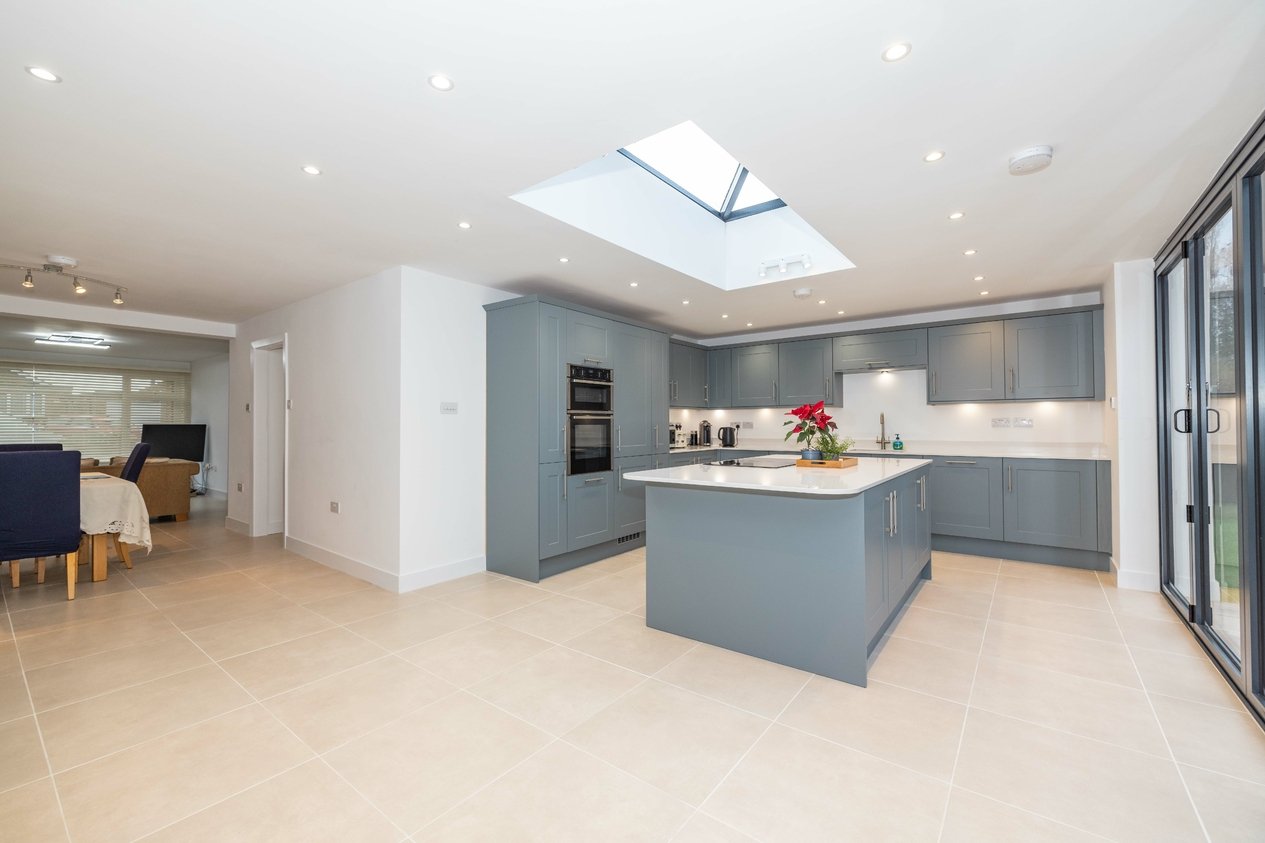 Properties Under Offer in Meesons Close Faversham