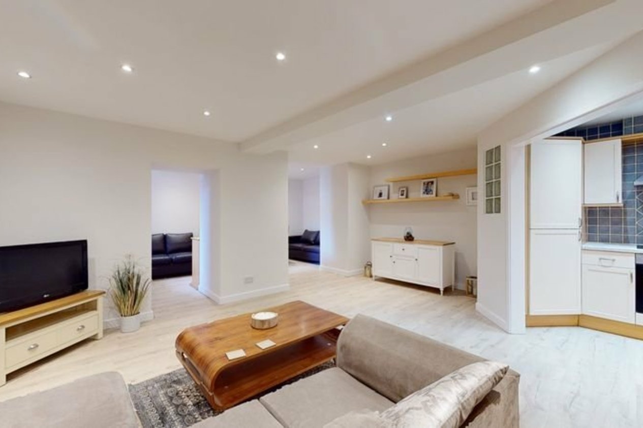 Properties For Sale in Merchants Store Station Road West