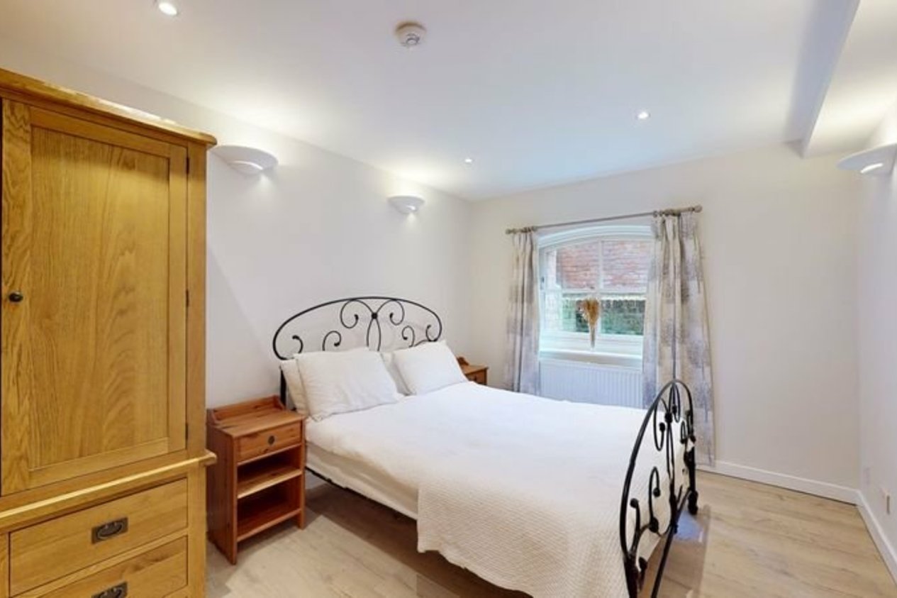 Properties For Sale in Merchants Store Station Road West