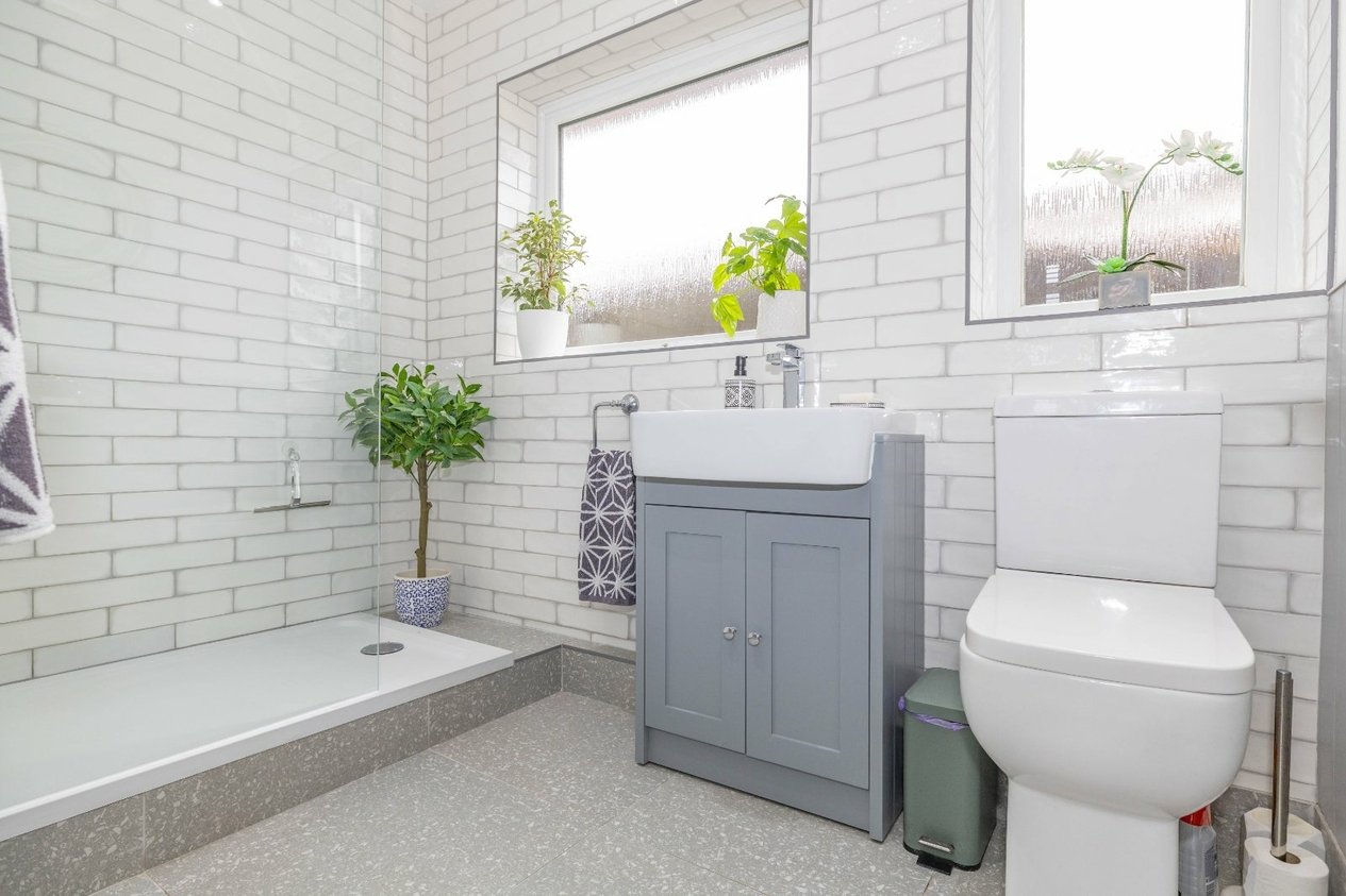 Properties For Sale in Meteor Avenue Whitstable