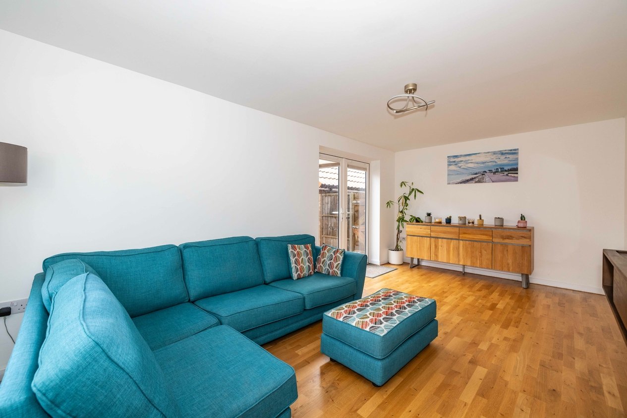 Properties Under Offer in Mexborough Square Aylesham