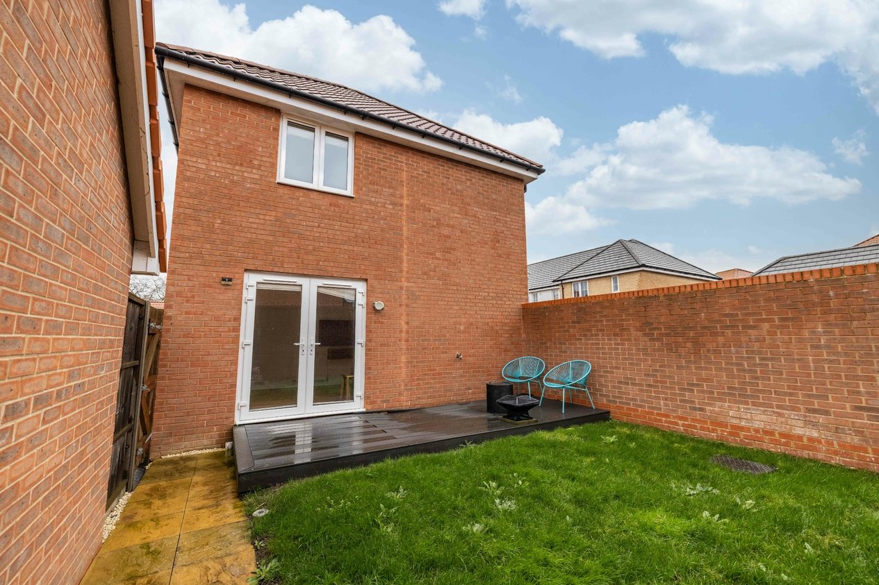 Properties Under Offer in Mexborough Square Aylesham