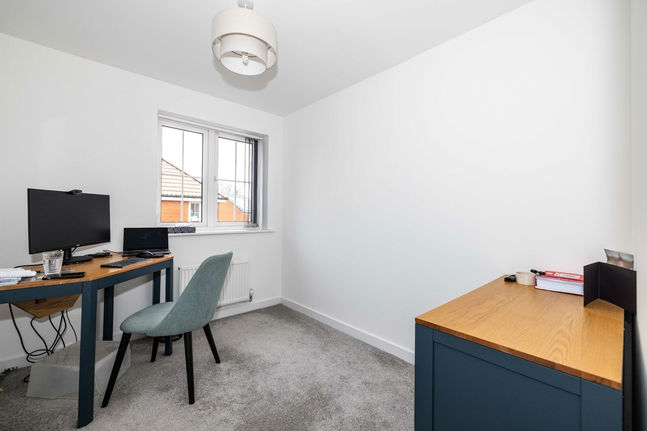 Properties Under Offer in Mexborough Square Aylesham