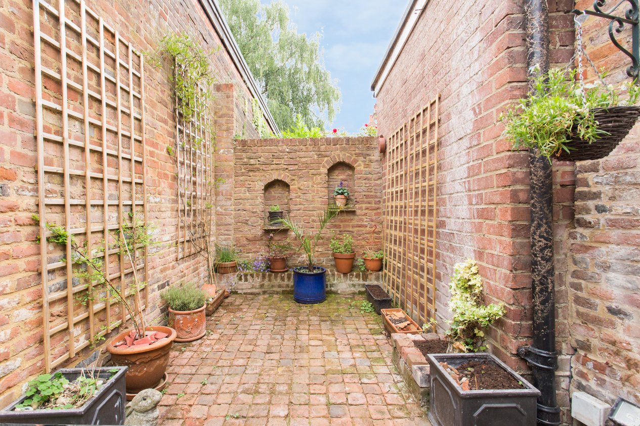 Properties Sold in Mill Lane St. Radigunds