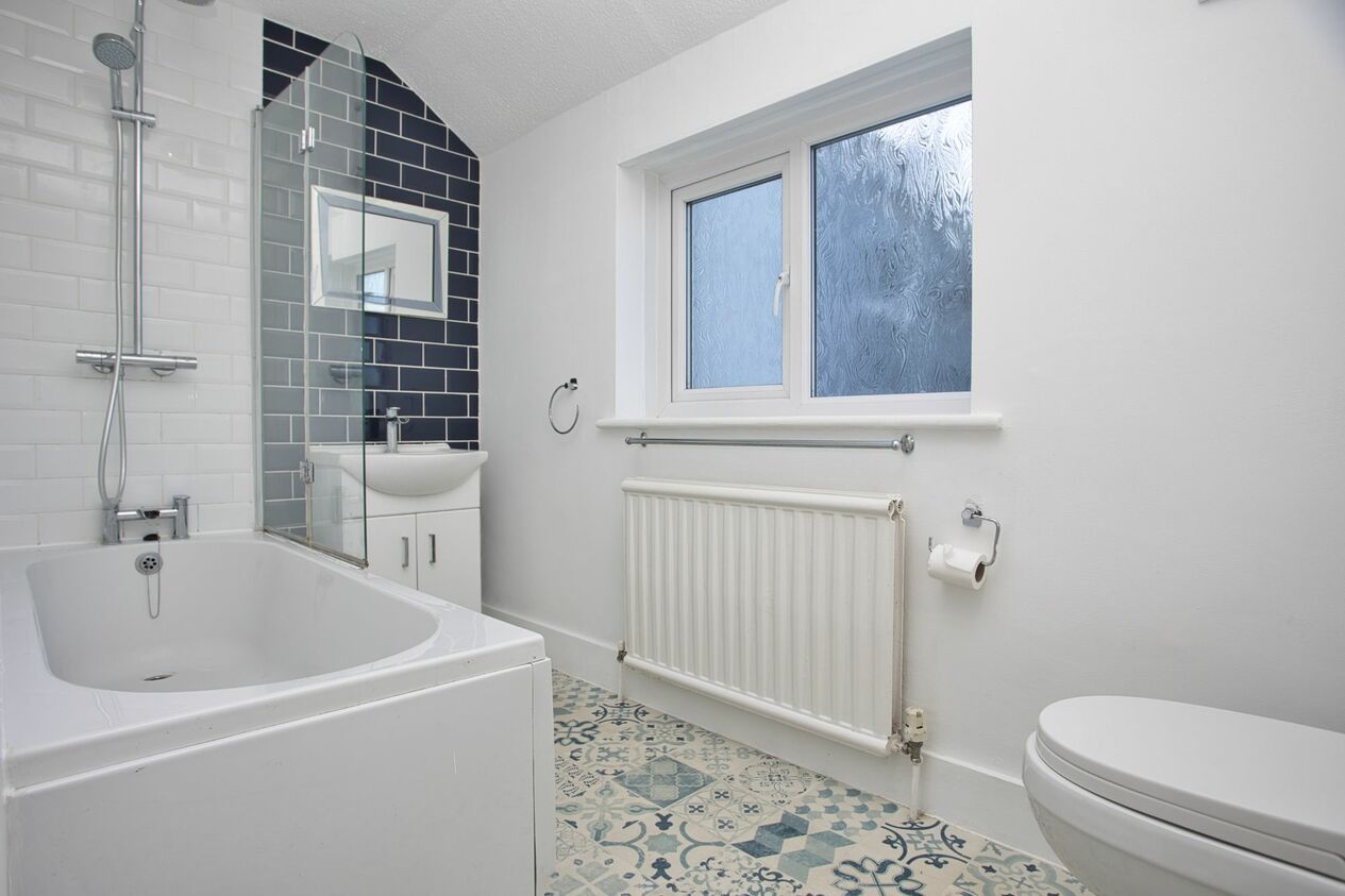Properties Sold Subject To Contract in Mill Road  Deal