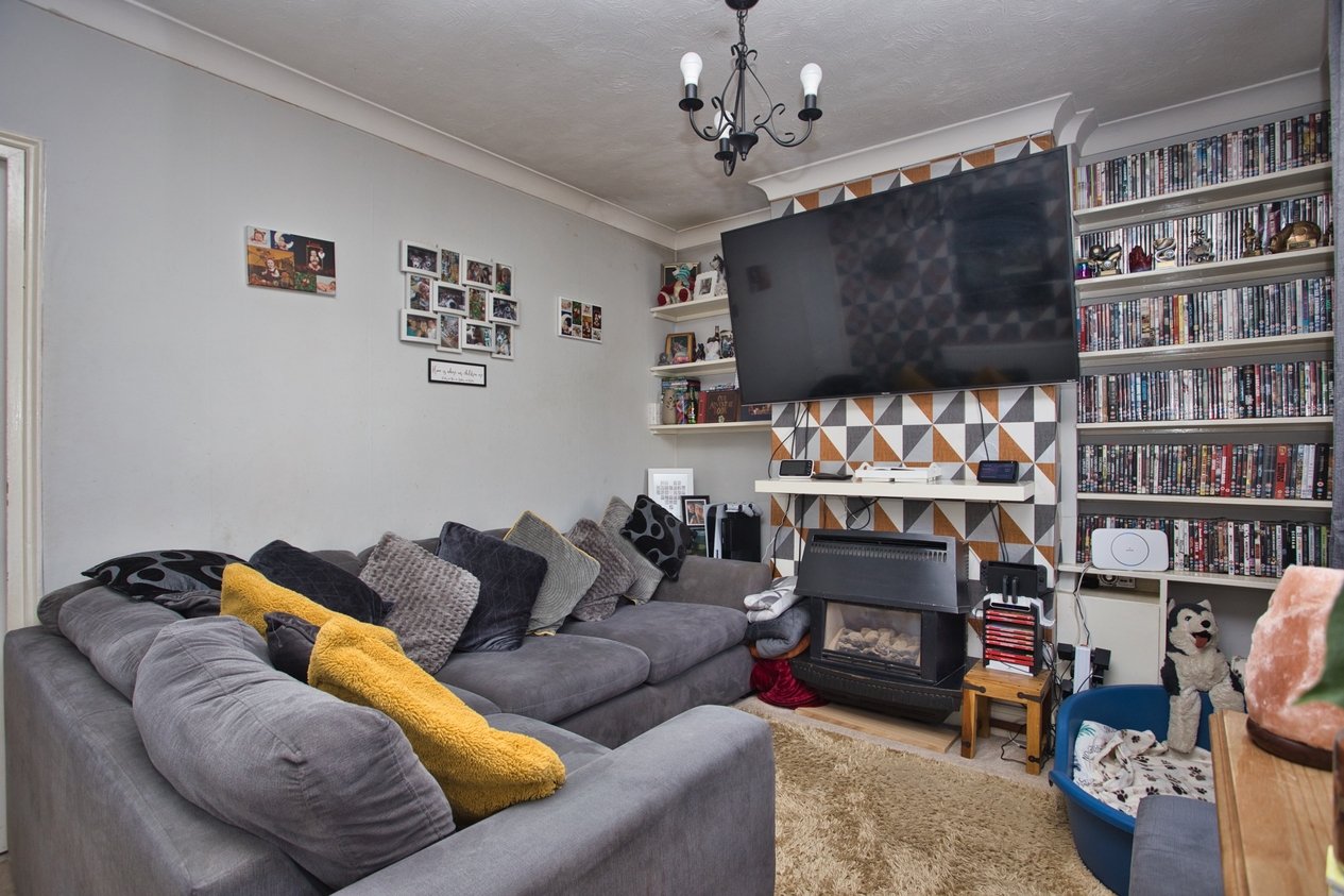 Properties For Sale in Mill Road Deal