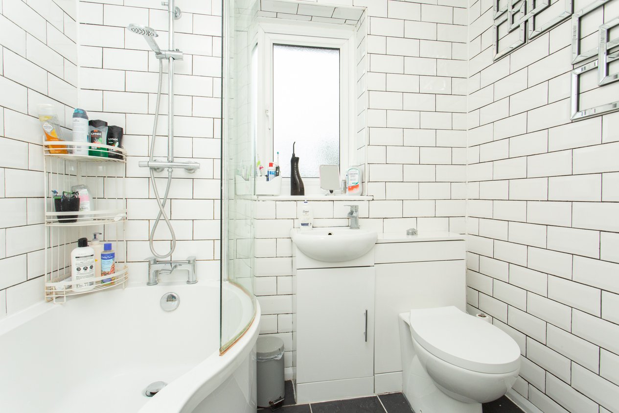 Properties For Sale in Millstream Close Whitstable