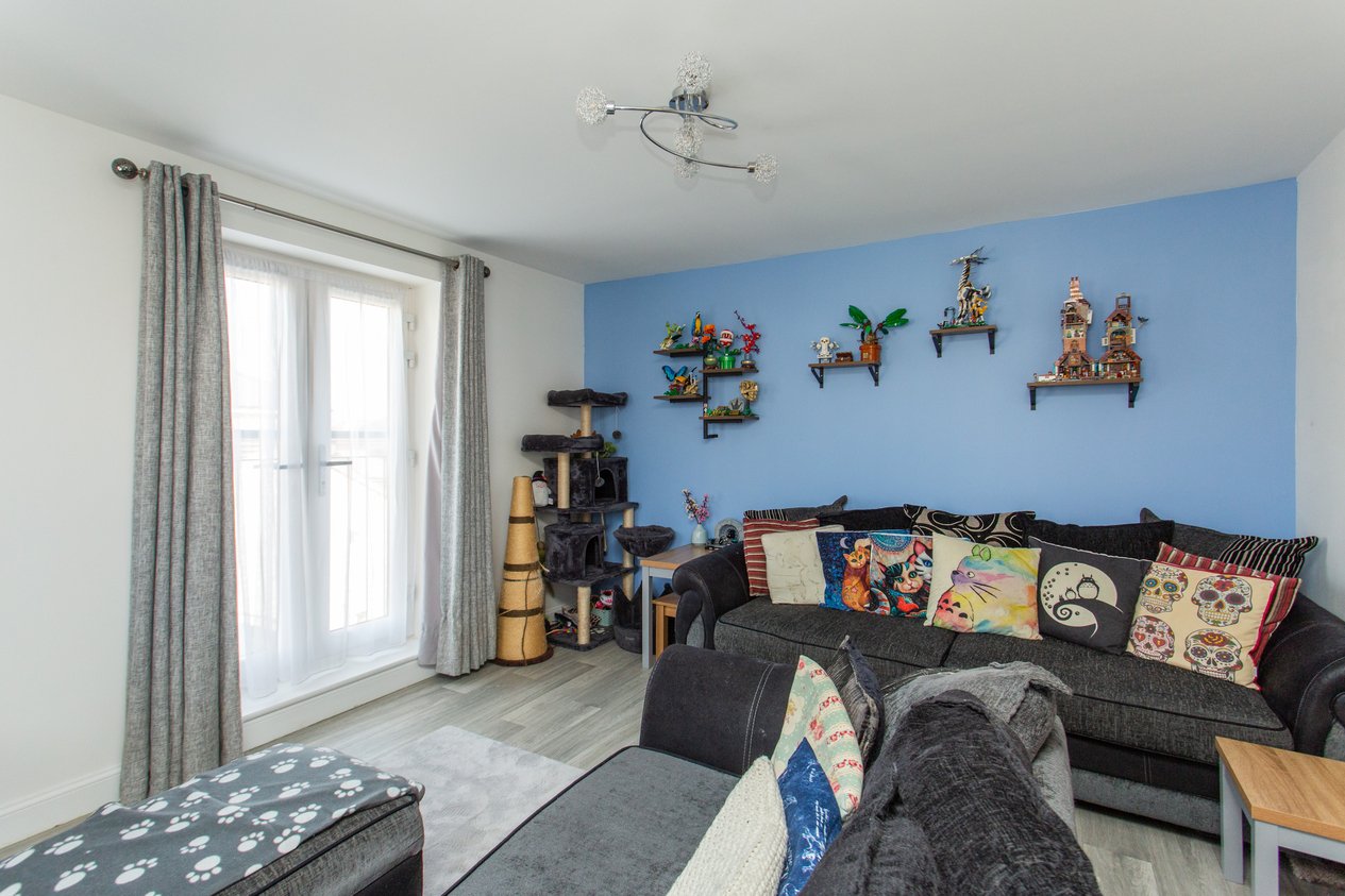 Properties Under Offer in Millyard Road Aylesham