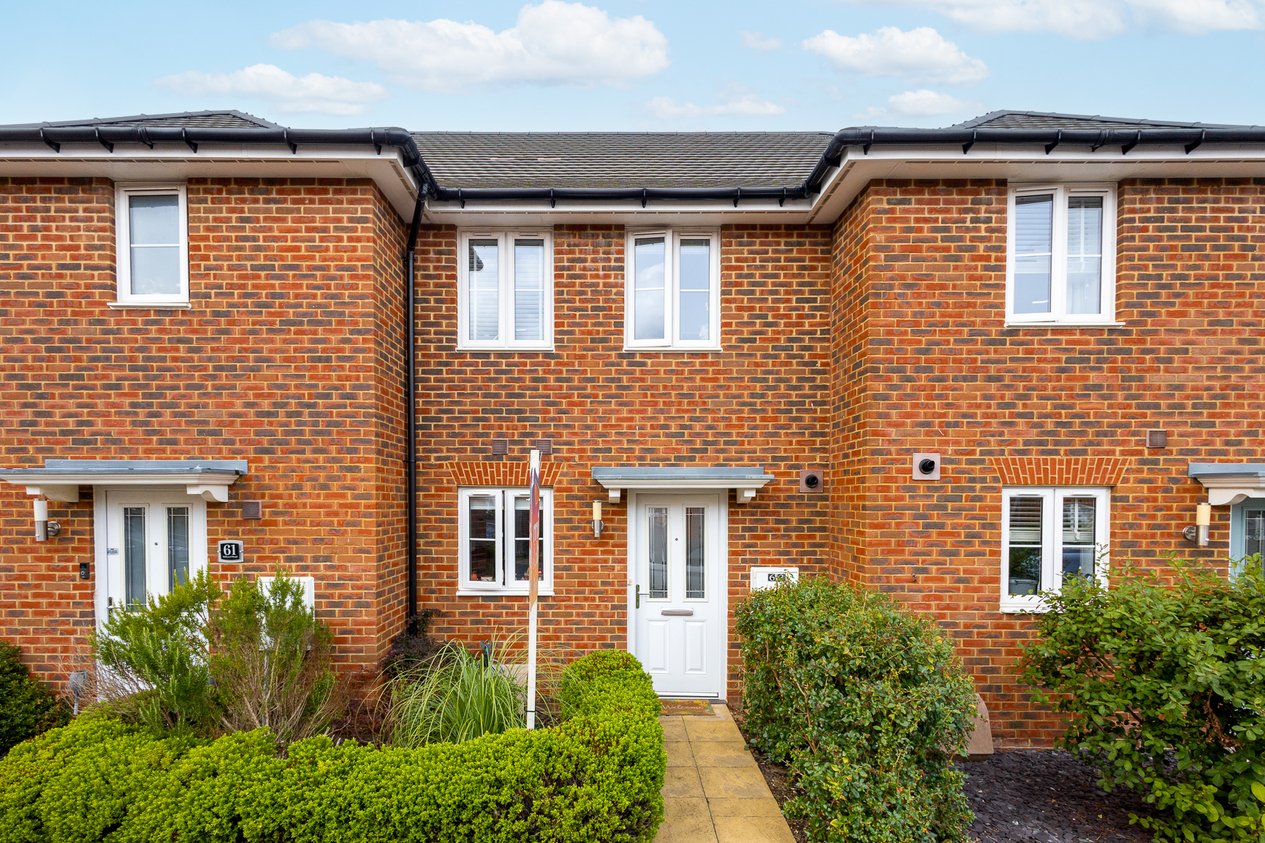 Properties Under Offer in Millyard Road Canterbury