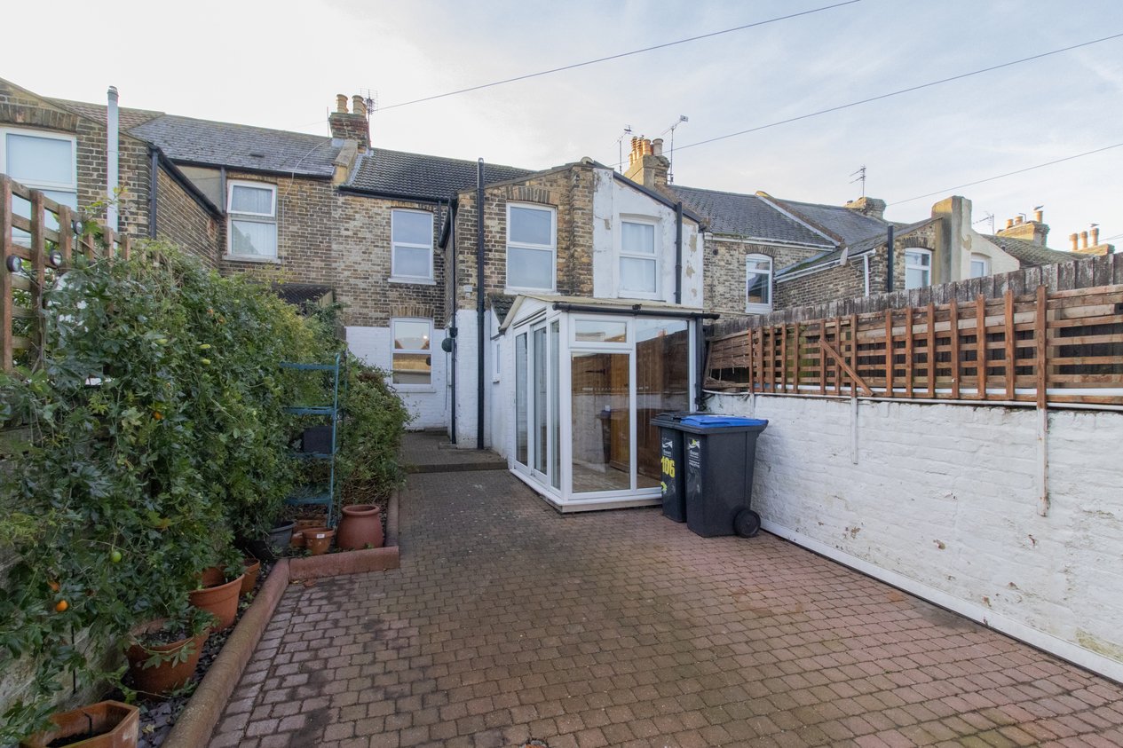 Properties Under Offer in Milton Avenue Margate