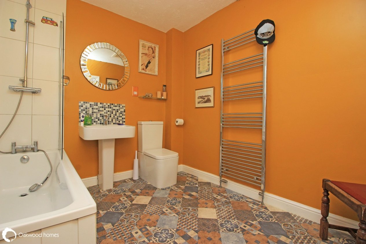 Properties For Sale in Milton Avenue 