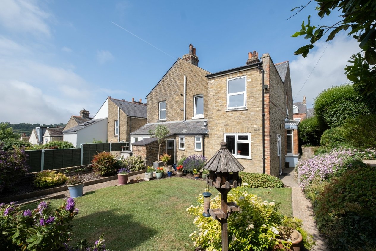 Properties Under Offer in Minerva Avenue Dover