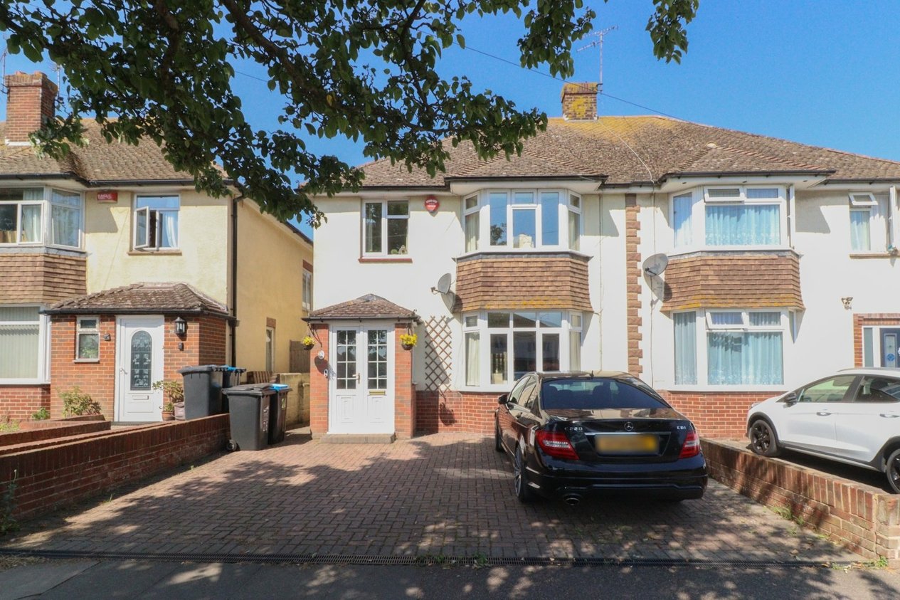 Properties For Sale in Minster Road Westgate-On-Sea