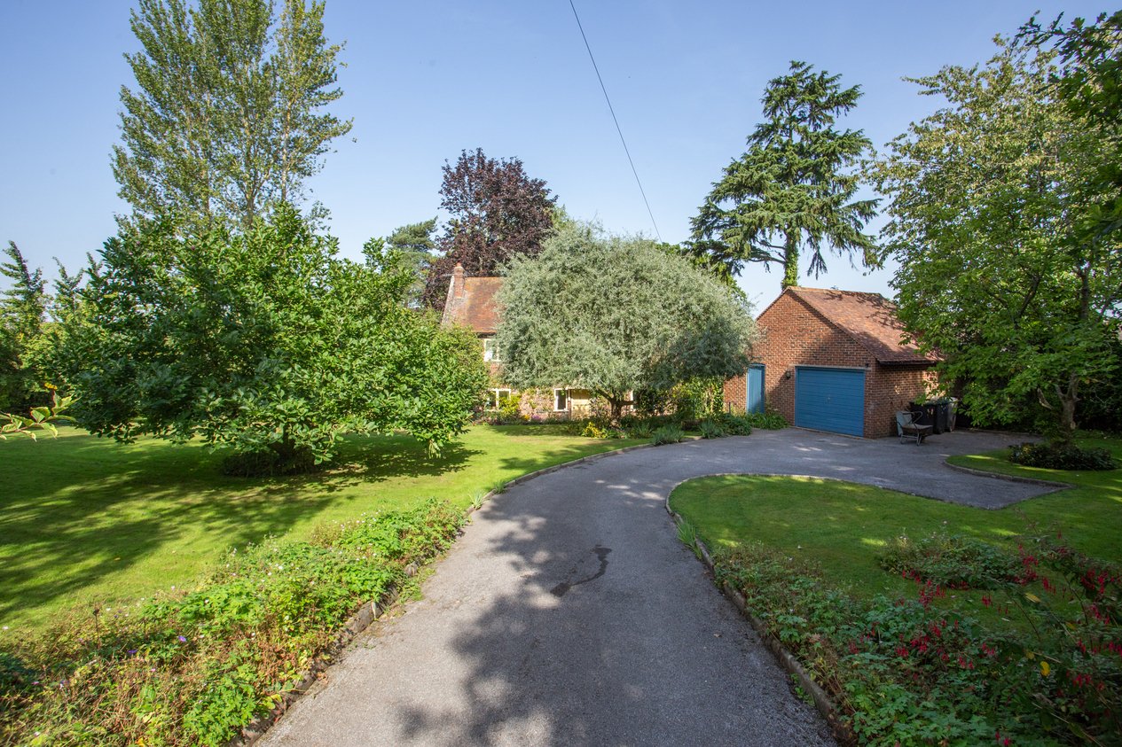 Properties For Sale in Moat Lane Fordwich