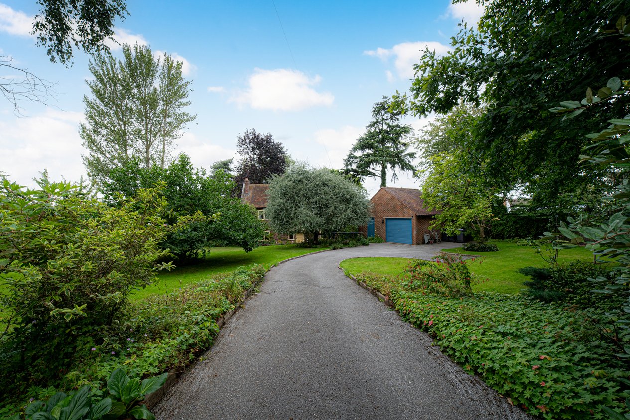 Properties For Sale in Moat Lane Fordwich