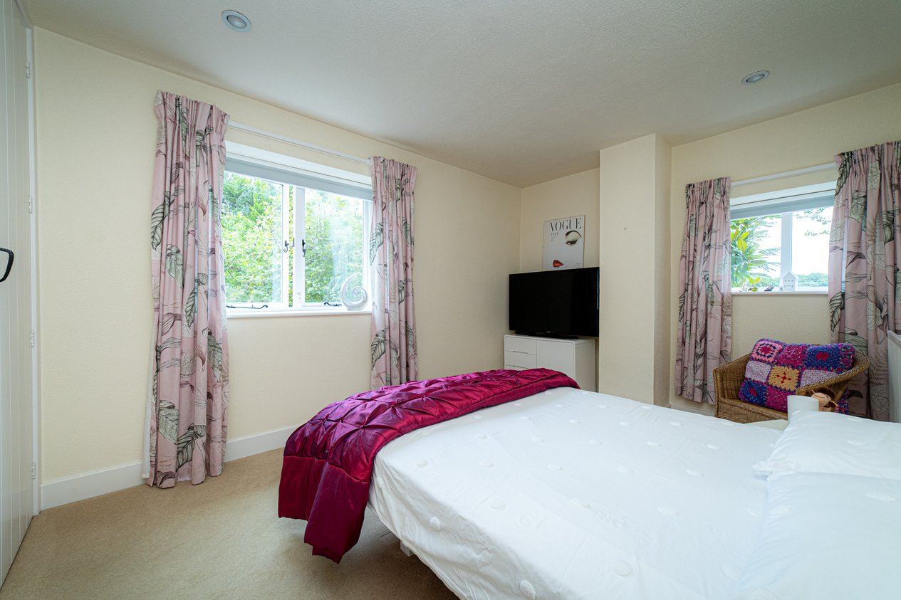 Properties For Sale in Moat Lane Fordwich