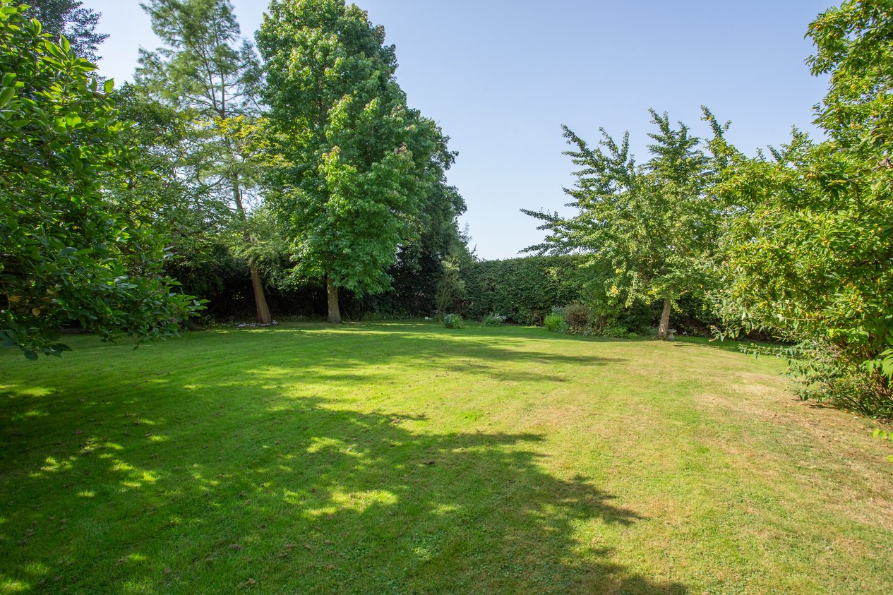 Properties For Sale in Moat Lane Fordwich