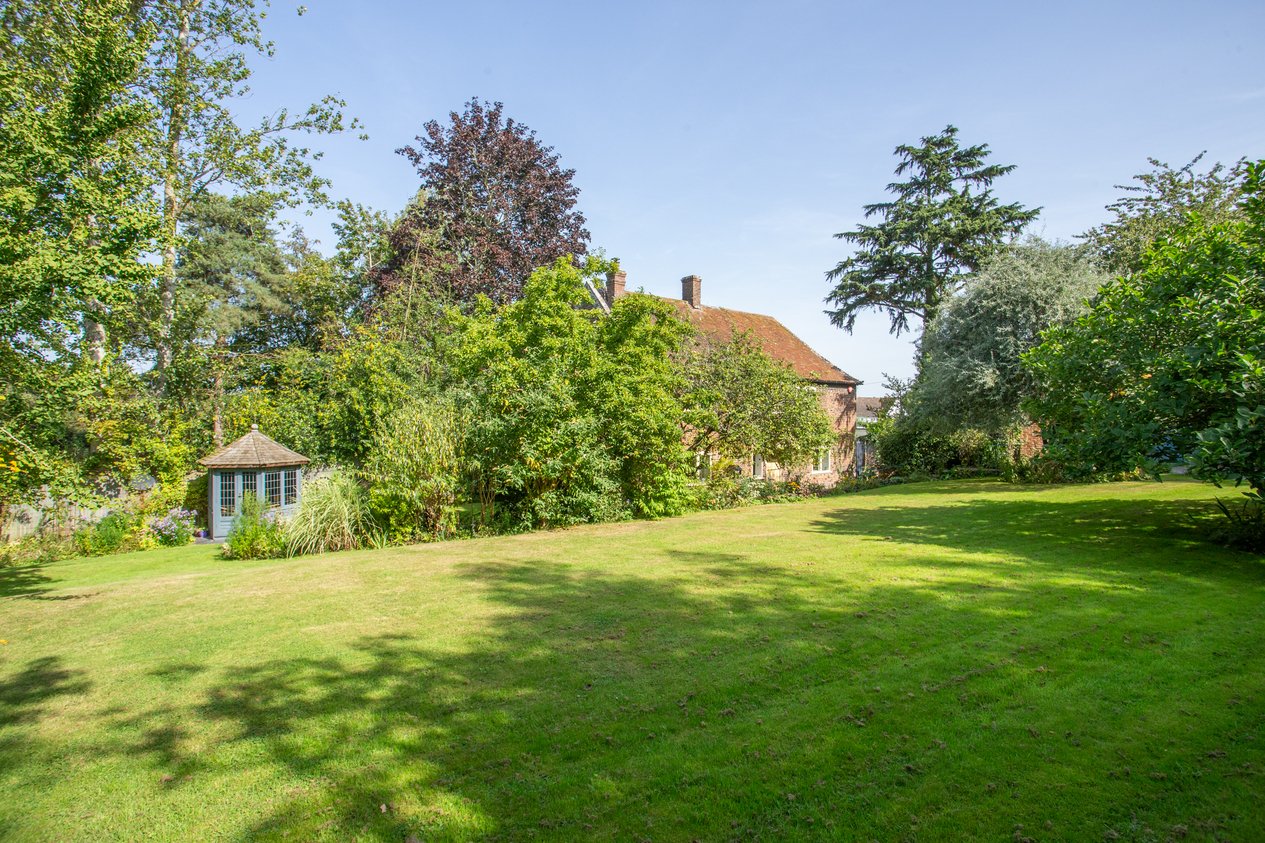 Properties For Sale in Moat Lane Fordwich