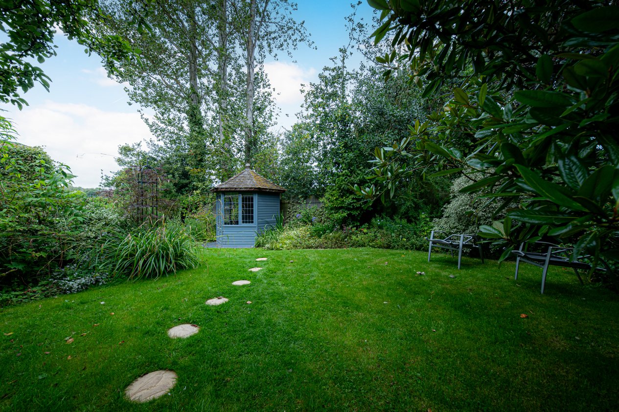 Properties For Sale in Moat Lane Fordwich