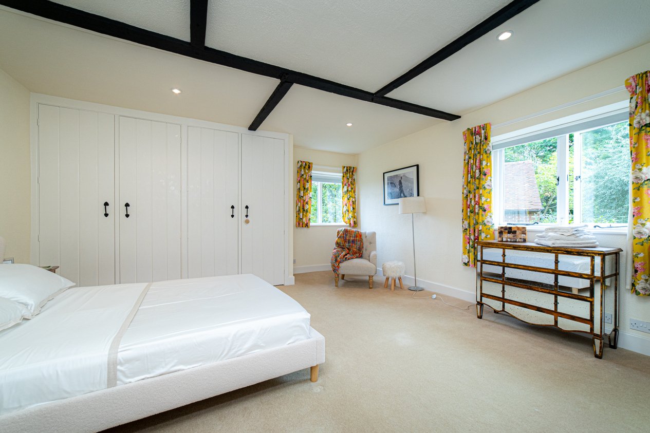 Properties For Sale in Moat Lane Fordwich