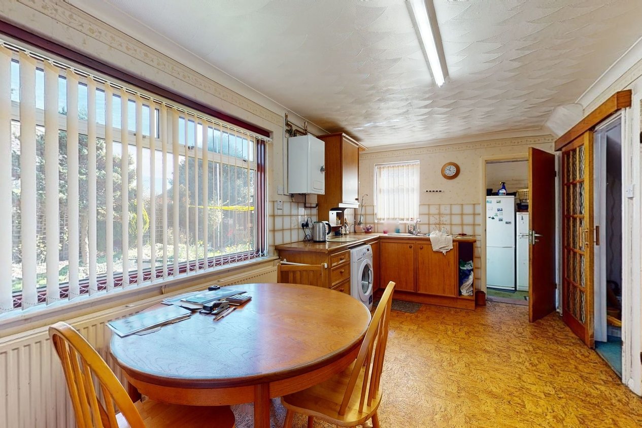 Properties For Sale in Molineux Road  Minster