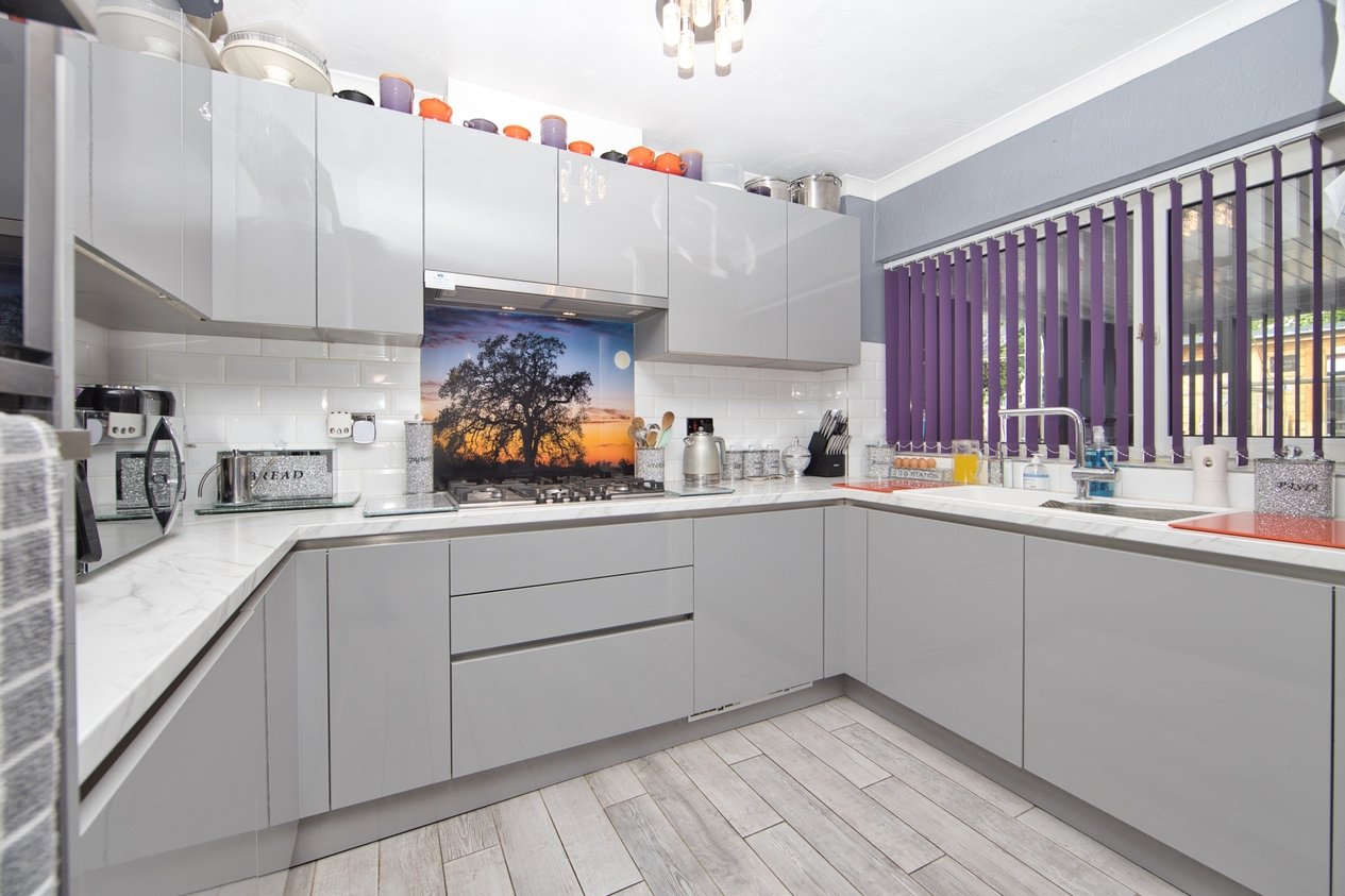 Properties For Sale in Monkton Court Lane Eythorne