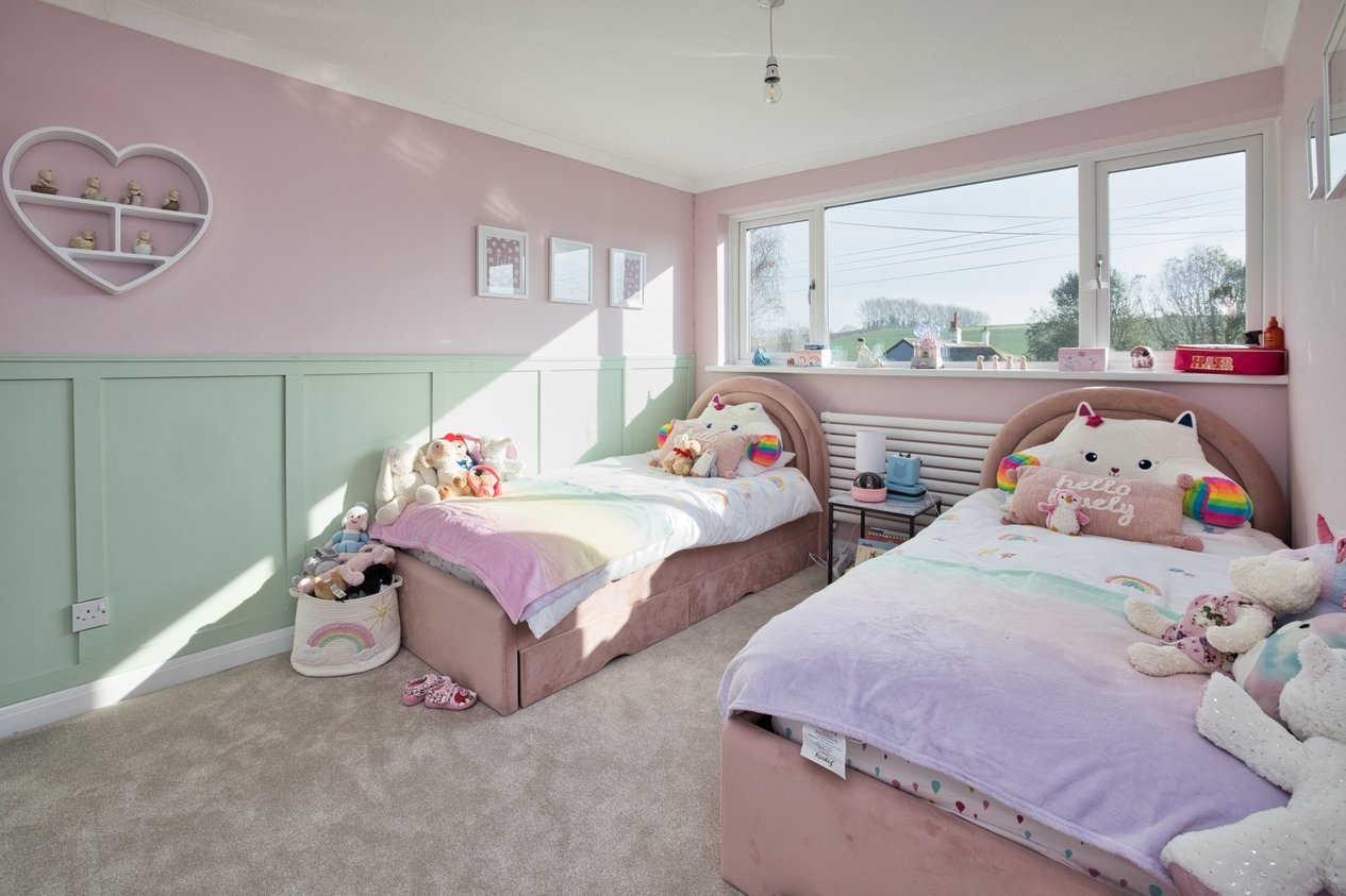 Properties For Sale in Monkton Court Lane Eythorne