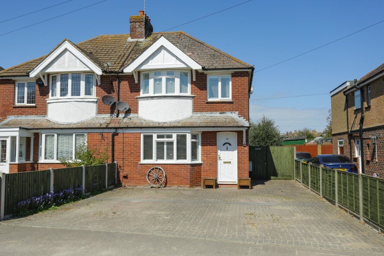 Properties Sold Subject To Contract in Monkton Road 