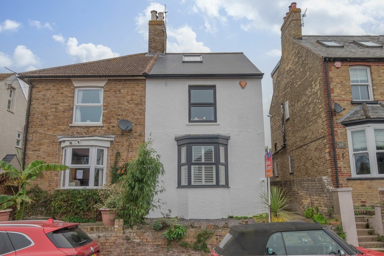 Properties For Sale in Monkton Road  Minster