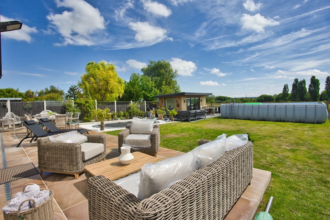 Properties For Sale in Monkton Road Minster