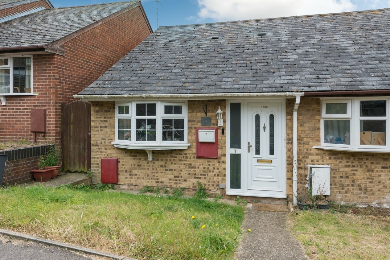 Properties Sold Subject To Contract in Montefiore Cottages  Ramsgate