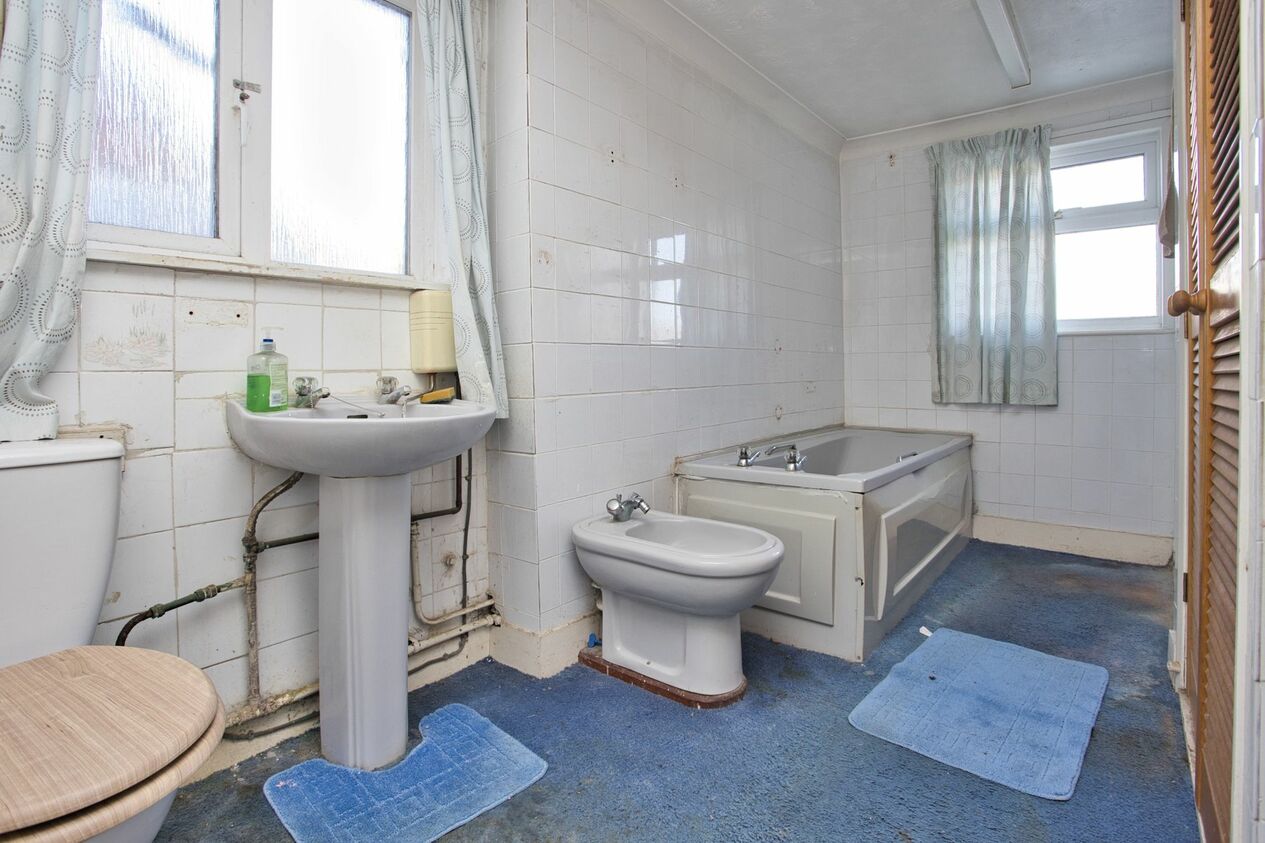 Properties For Sale in Morehall Avenue  Folkestone