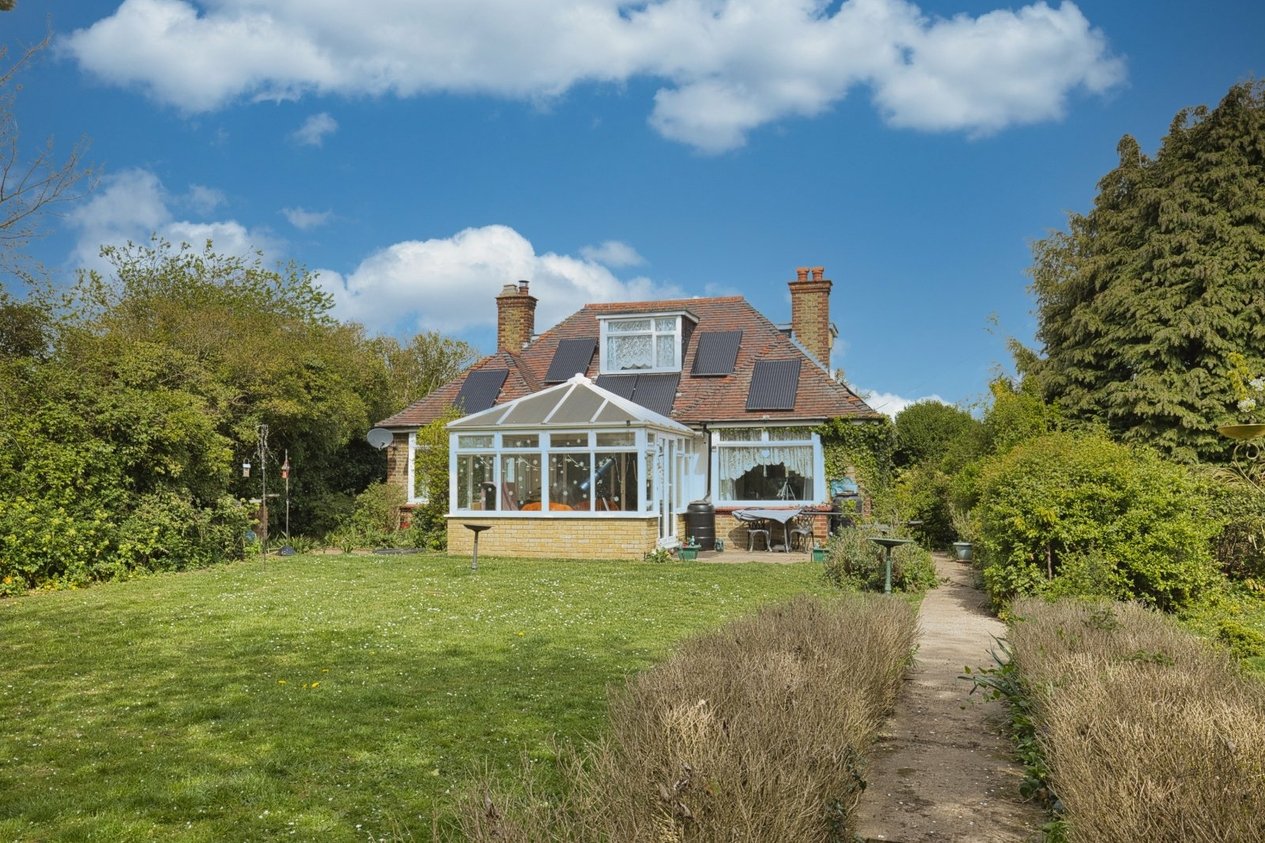 Properties For Sale in Mount Pleasant Minster