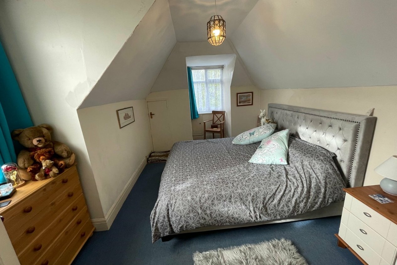 Properties For Sale in Mount Pleasant Minster