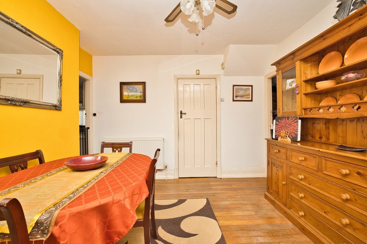 Properties For Sale in Mount Pleasant Minster