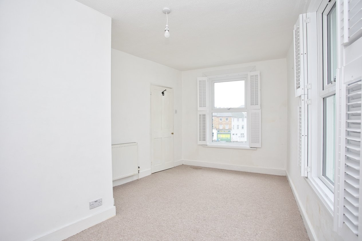 Properties Under Offer in Mount Pleasant Road Folkestone