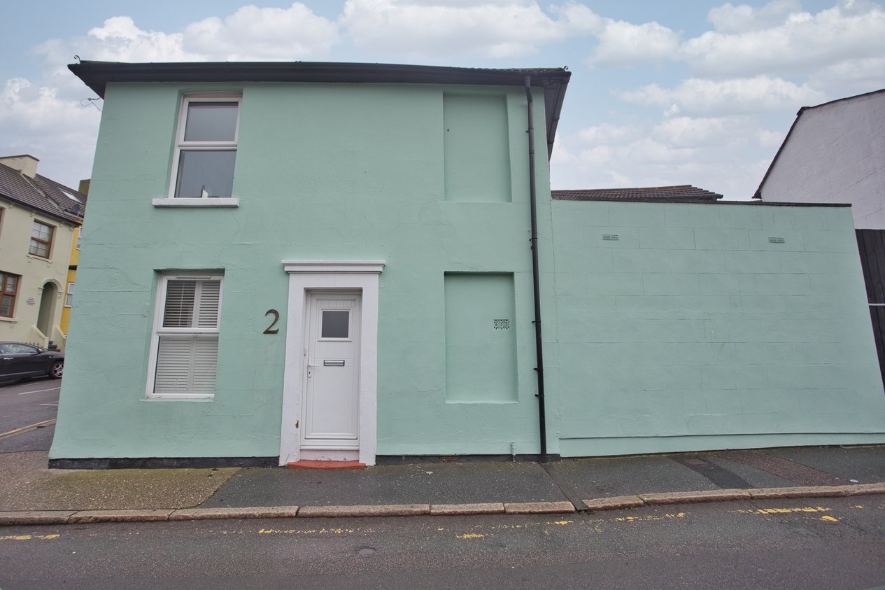 Properties Under Offer in Mount Pleasant Road Folkestone