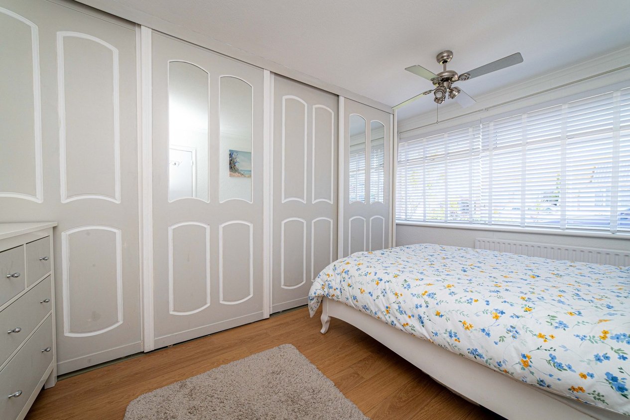 Chalet Bungalow Semi Detached for sale in Mount View Road,Herne Bay