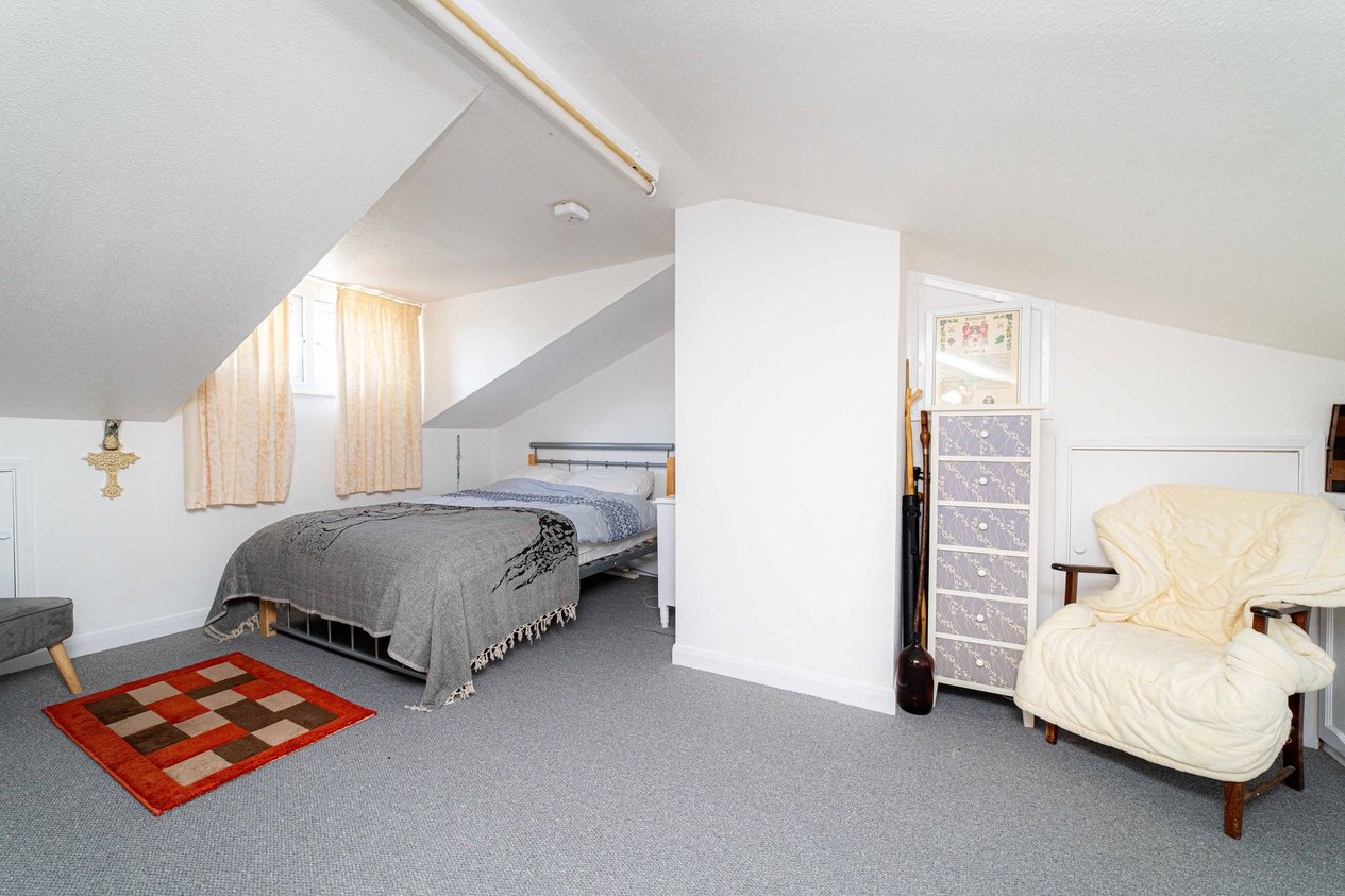 Chalet Bungalow Semi Detached for sale in Mount View Road,Herne Bay