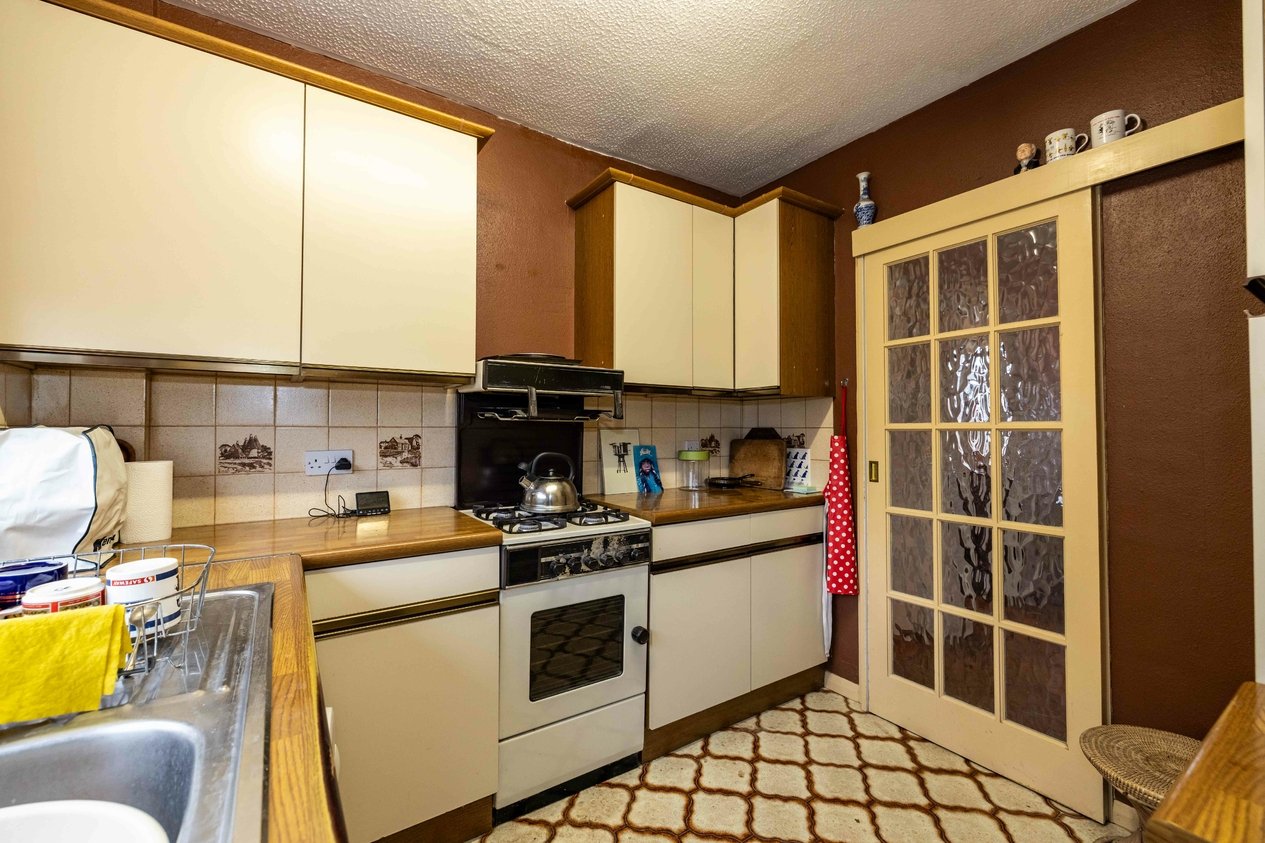 Properties Under Offer in Nackington Road Canterbury