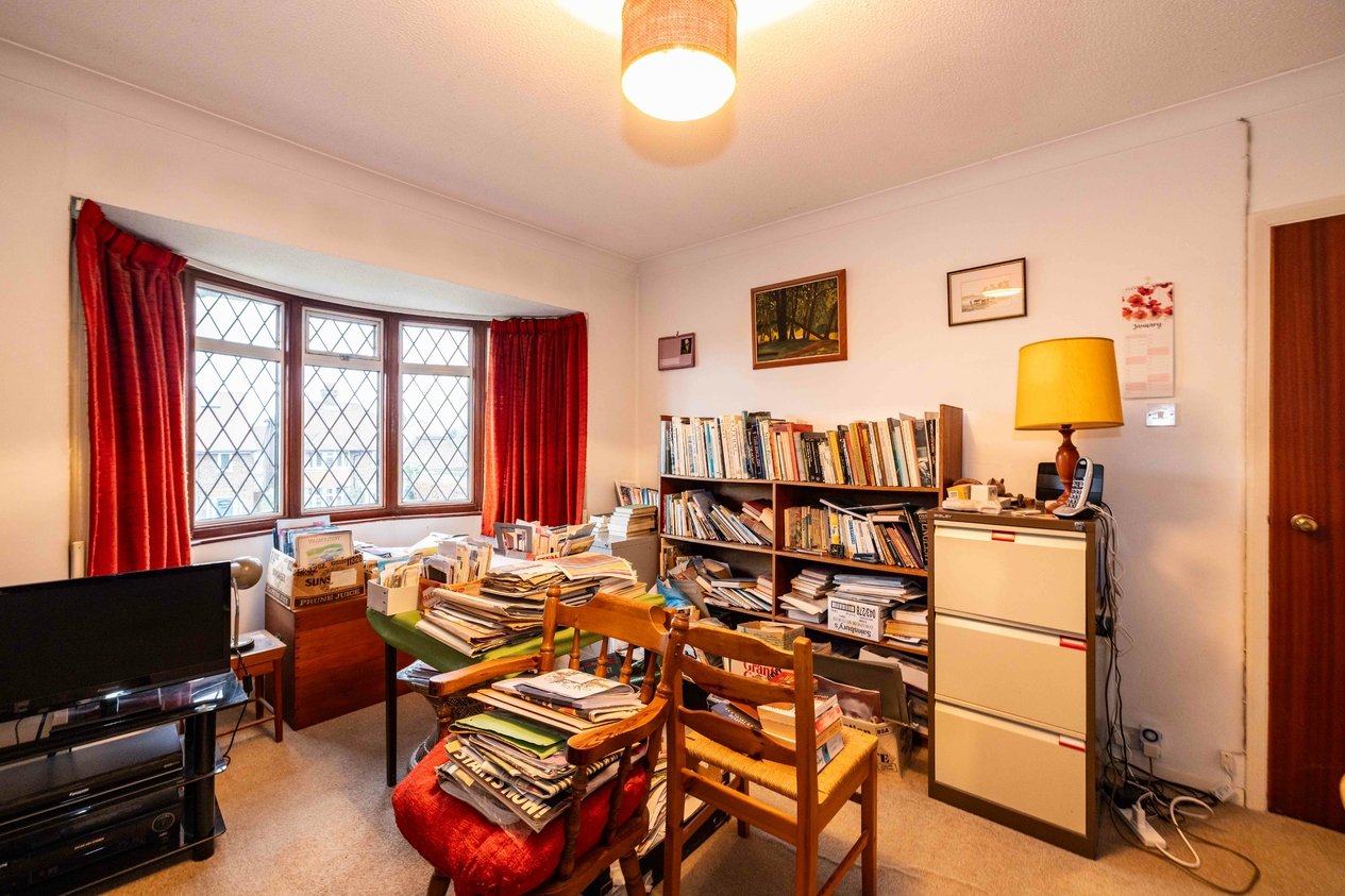 Properties Under Offer in Nackington Road Canterbury