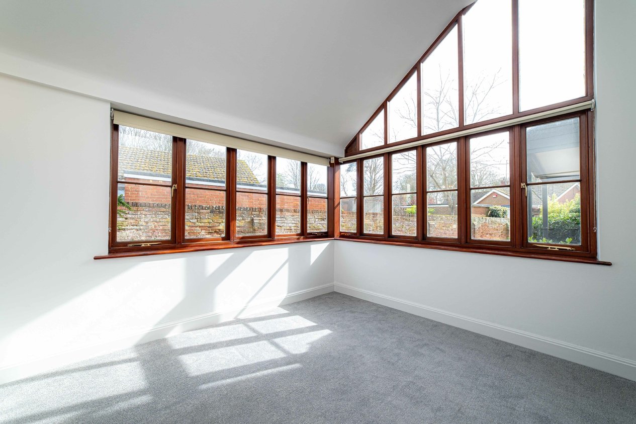 Properties Under Offer in Nargate Street Canterbury