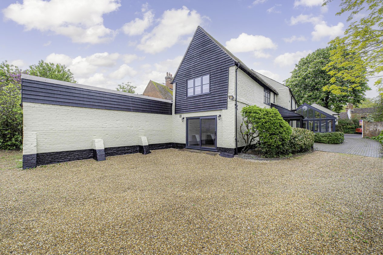 Properties Under Offer in Nargate Street Canterbury