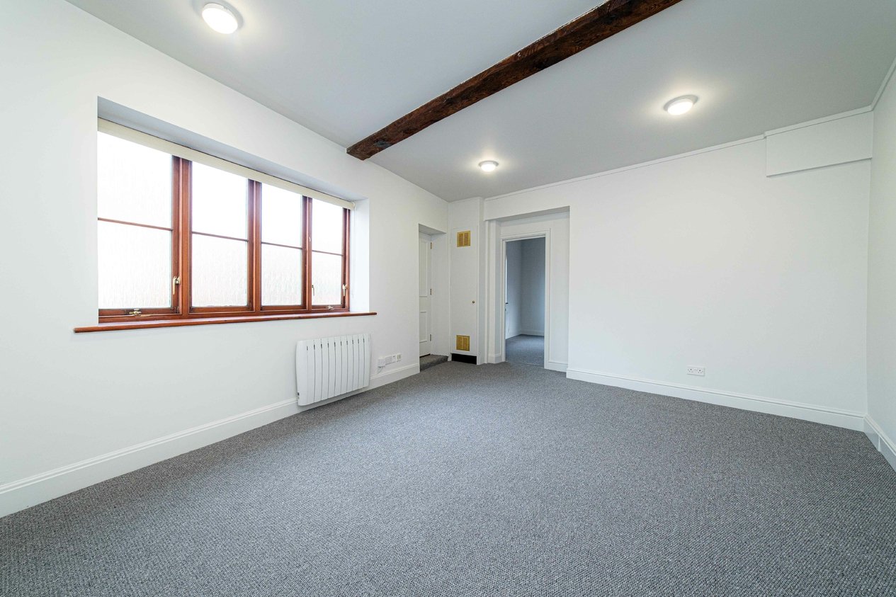 Properties Under Offer in Nargate Street Canterbury