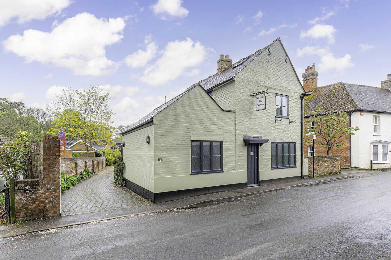 Properties Under Offer in Nargate Street Canterbury