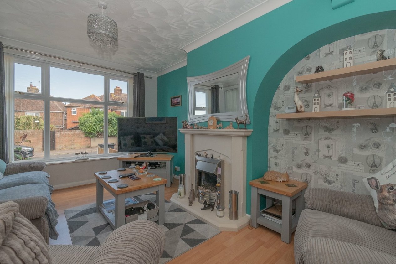 Properties For Sale in Nash Court Gardens 